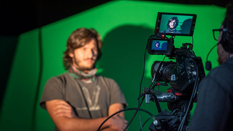 ¿Dónde puedo estudiar para ser director de cine?