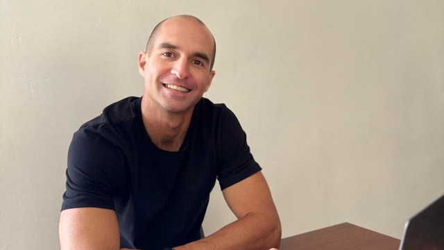 Santiago
                                            Stirling